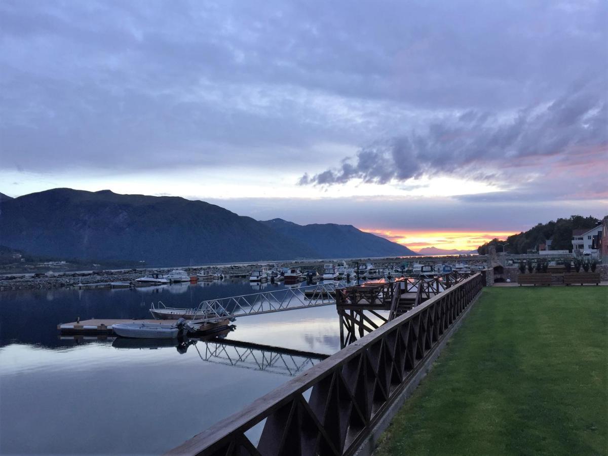 Solstrand Fjord Holiday Eidsvåg Dış mekan fotoğraf